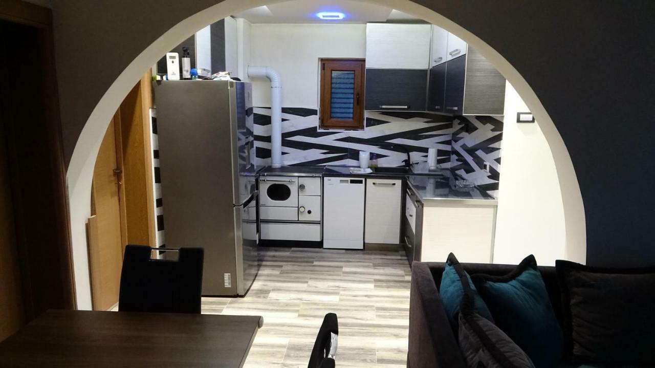 Apartment Kraljica Jelena Virpazar Eksteriør billede